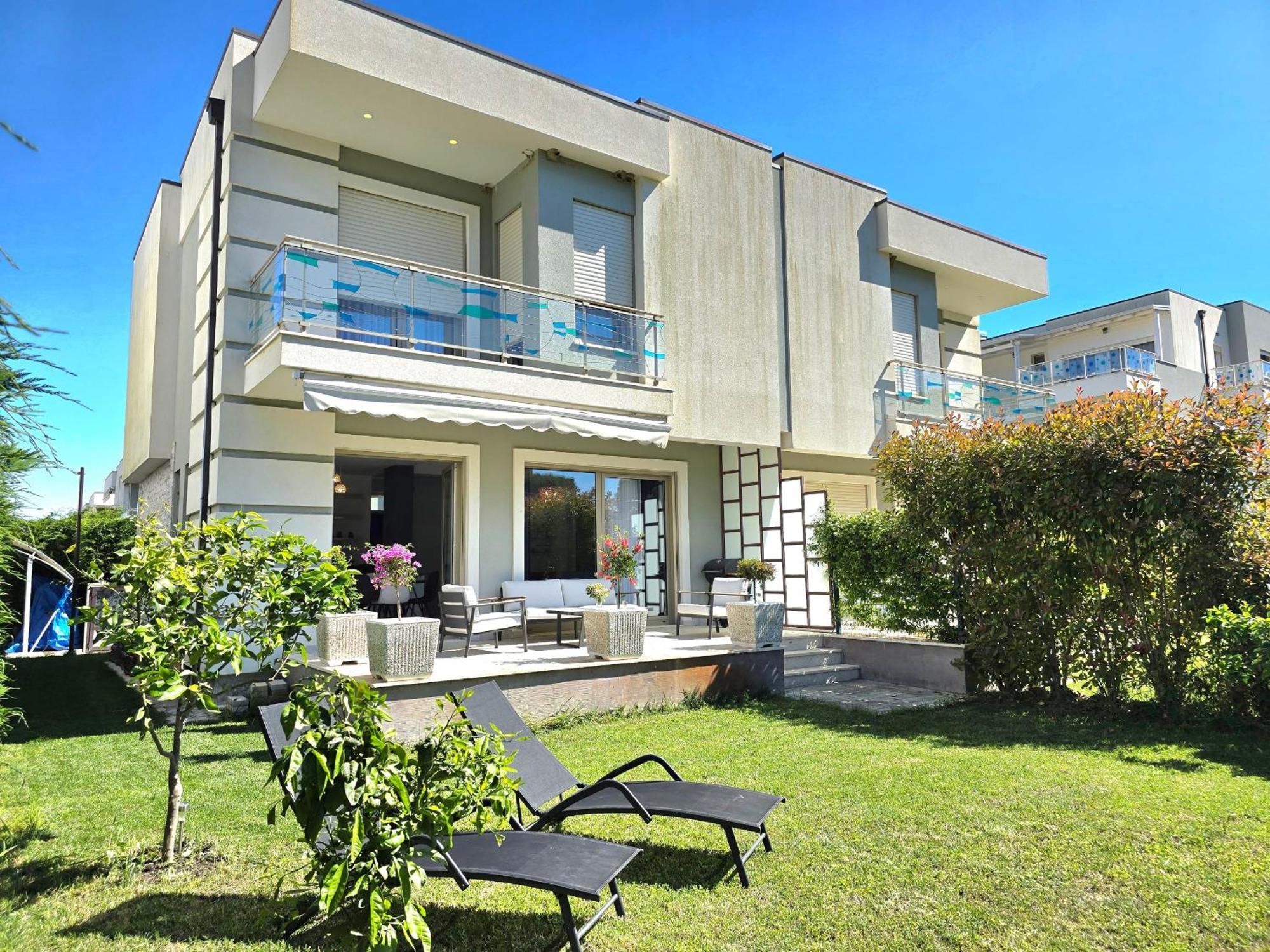 Modern Villas At Perla Resort Durres Exterior photo